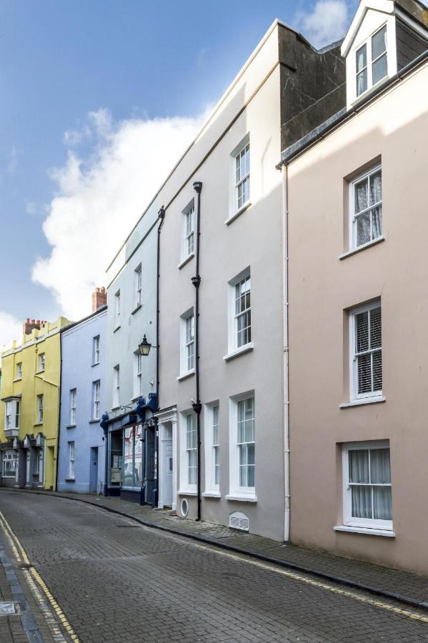 Sea Legs - 2 Bedroom Apartment - Tenby Exterior foto