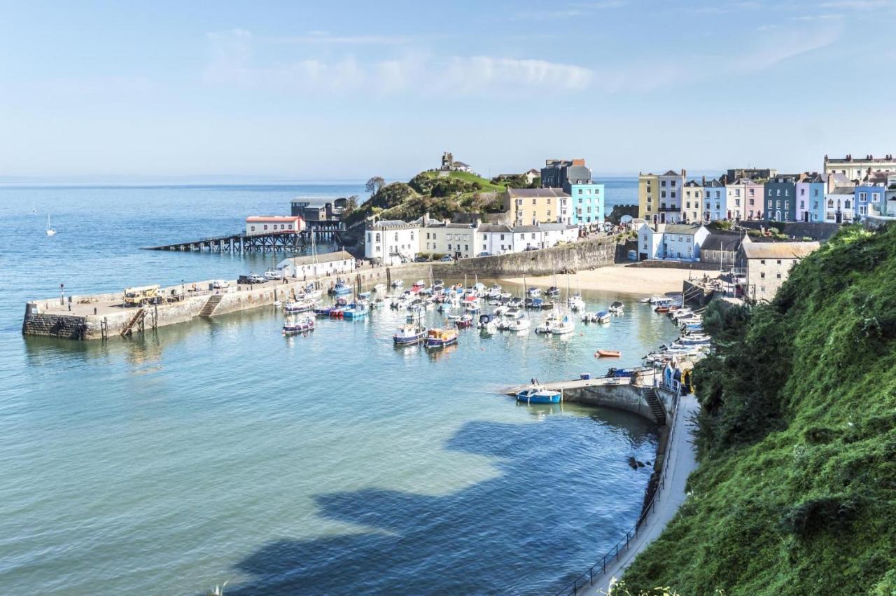 Sea Legs - 2 Bedroom Apartment - Tenby Exterior foto